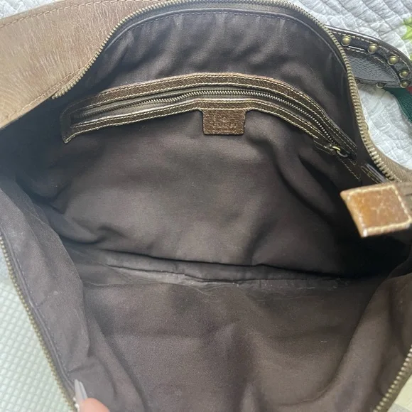 Authentic Vintage Gucci Crossbody Bag - Picture 12 of 16